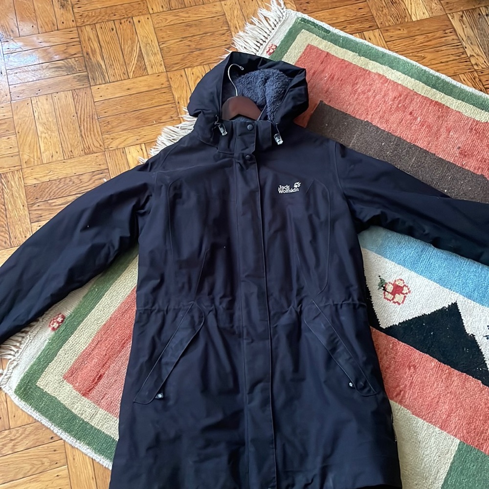 Woman’s Jack Wolfskin Winter Coat In Size XL